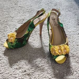 Colorful Floral Peep-Toe Heels
